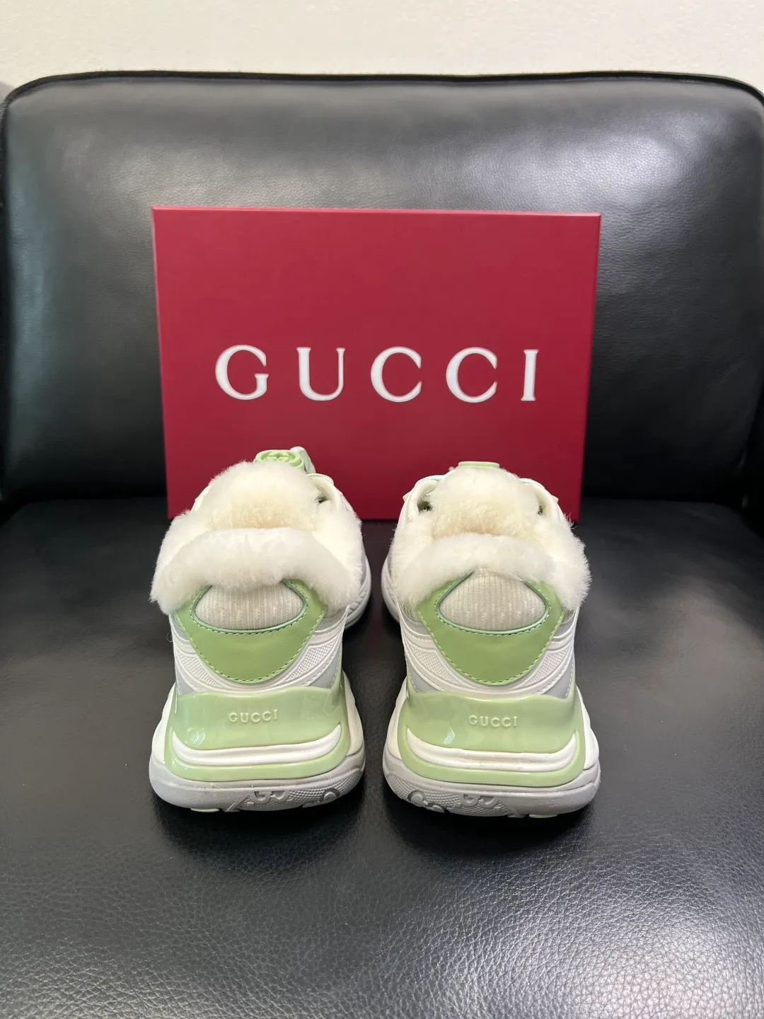 Men's shoes 💰980 Gucci high quality top crafts Gucci counter new original configuration, imported Italian cowhide fabric, imported wool lining cowhide pad, breathable and comfortable, sole: original factory special supply original sole super comfortable, original factory and single goods, welcome to compare, code number 39-44 (customized 38 45)